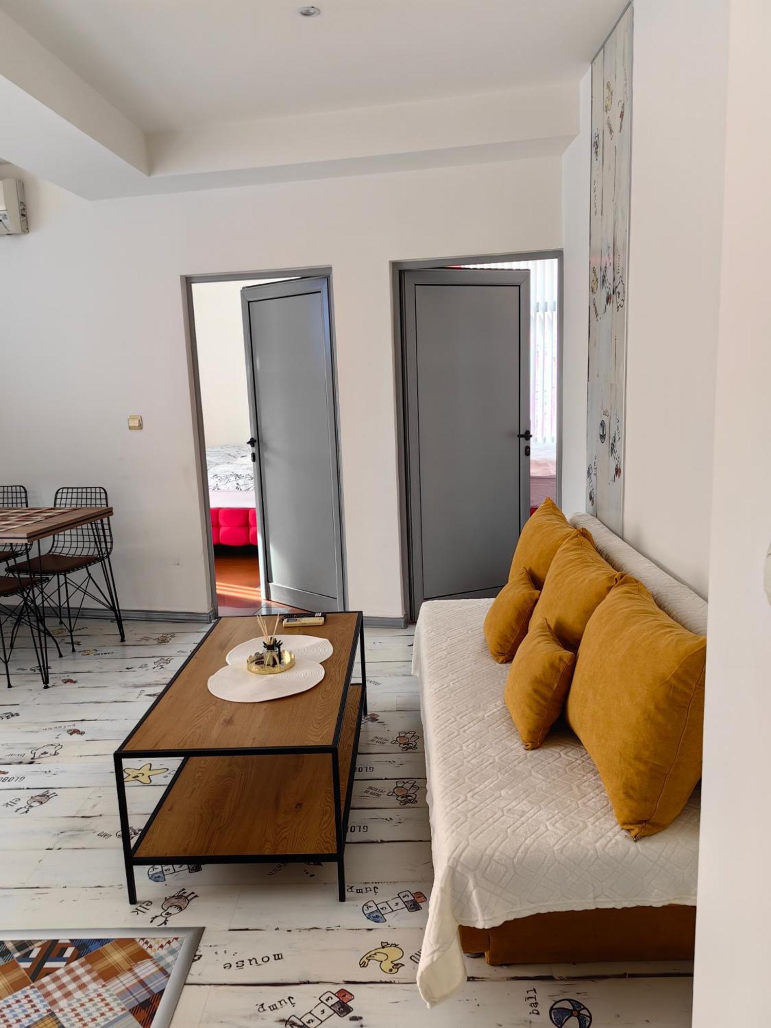 2 Bedrooms Apartment. Пловдив Екстериор снимка