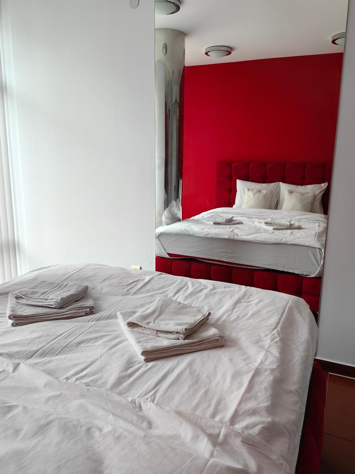 2 Bedrooms Apartment. Пловдив Екстериор снимка
